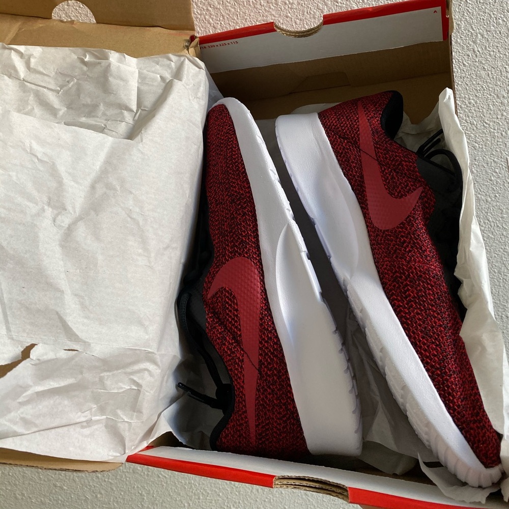 Nike Tanjun SE